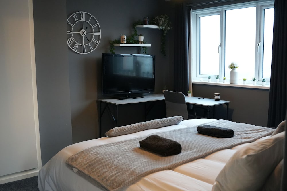 Superior Double Room, 1 King Bed, Non Smoking photo 3