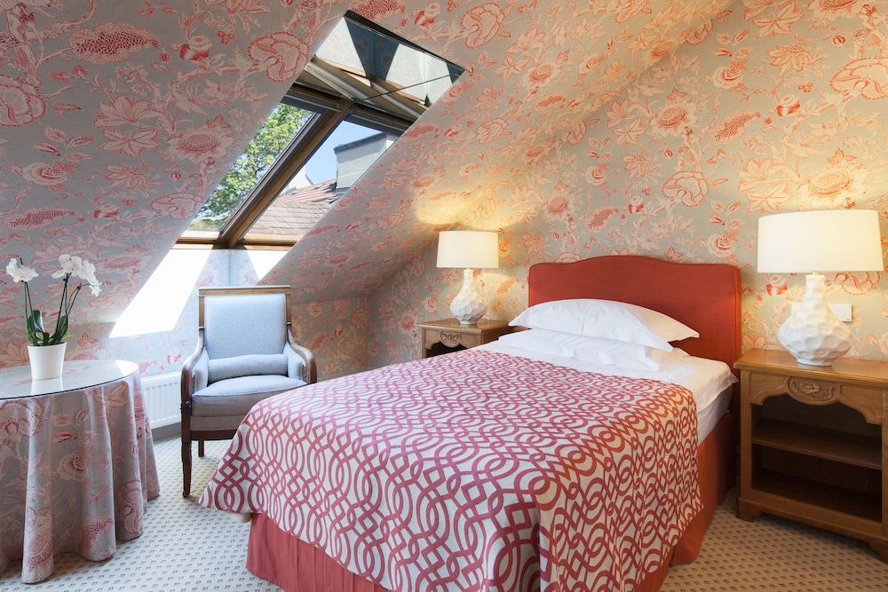 Single Room - Photo 1