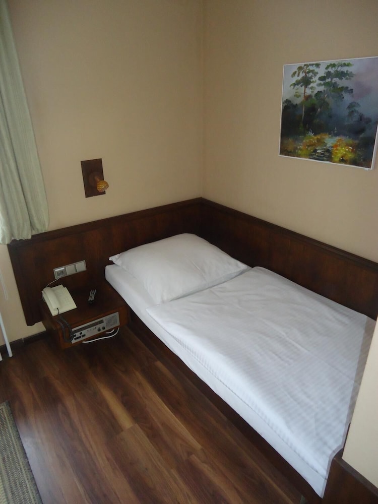 Single Room photo 3