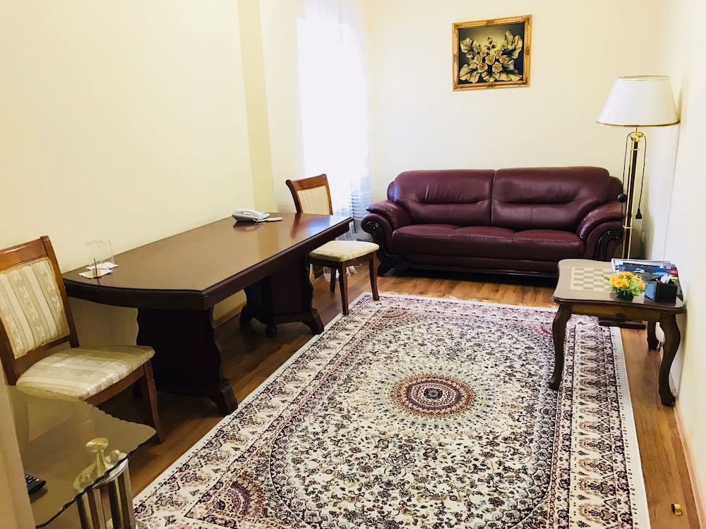 Suite, 1 Bedroom photo 1