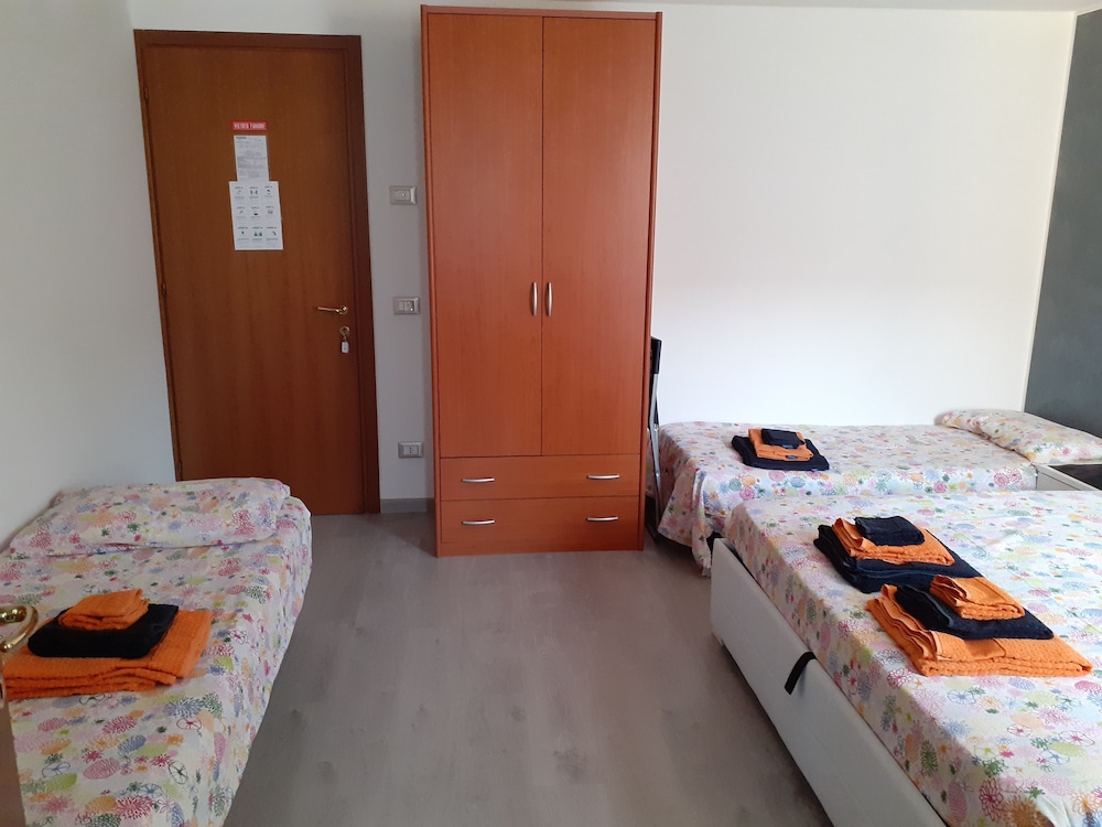 Classic Quadruple Room photo 3