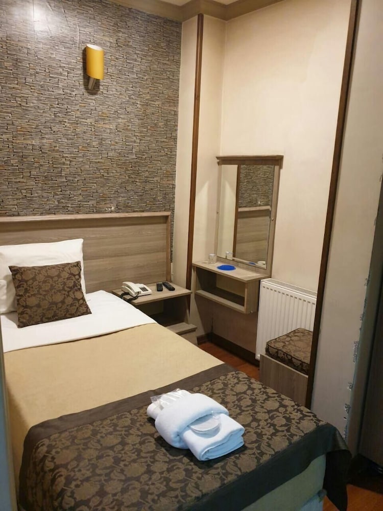 Single Room photo 1