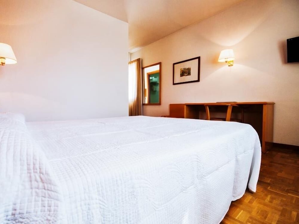 Comfort Double or Twin Room photo 3