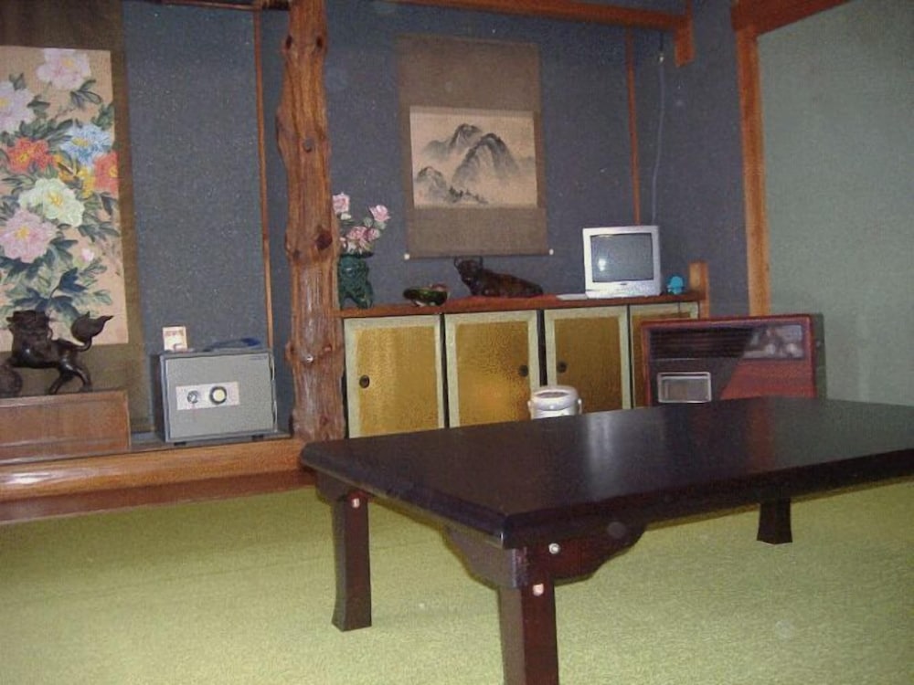 Ichiban, Japanese Style Room With Private Toilet, Up To 7 People