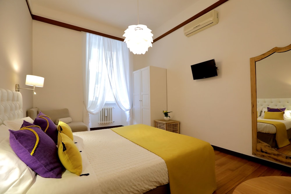 Superior Double Room, Ensuite (Queen) photo 2