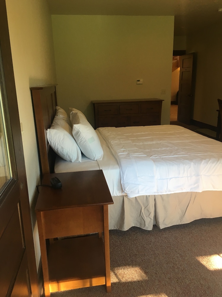 King Bunk Chalet Room