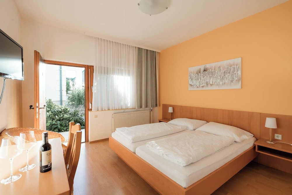 Classic Single Room