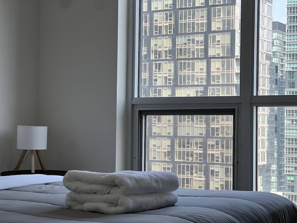 City Apartment, 1 Queen Bed with Sofa bed, City View