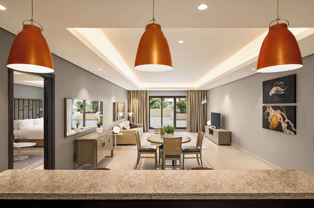 Family Apartment, 3 Bedrooms (Private Beach Access)