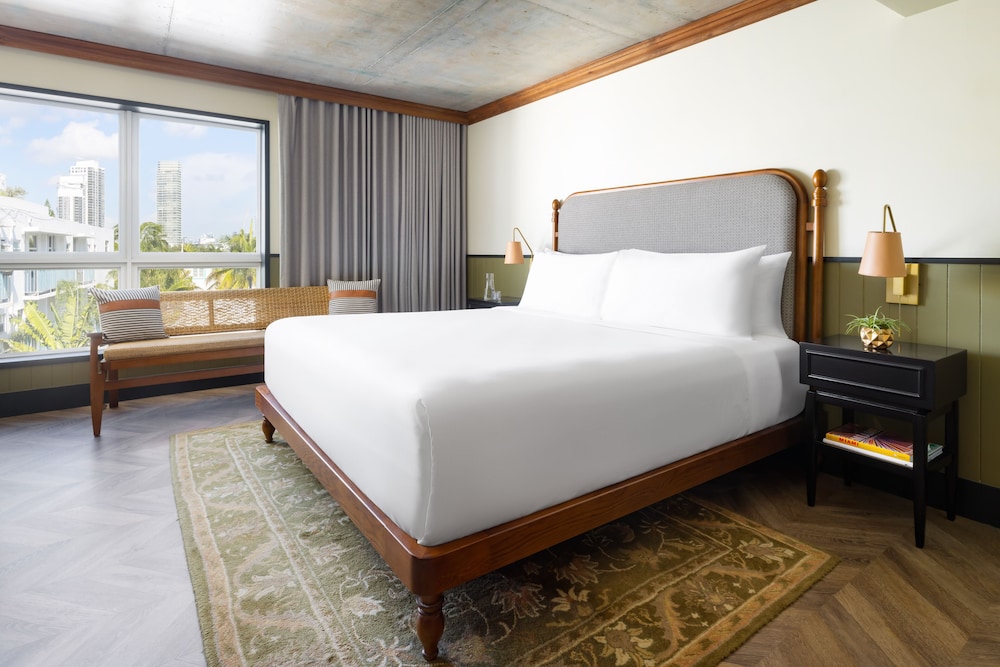 Superior Room, 1 King Bed