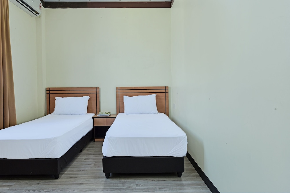 Deluxe Twin Room photo 3