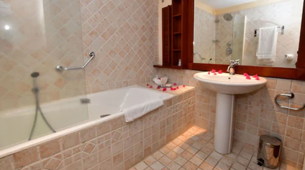 Twin Room, Garden View - Photo 8