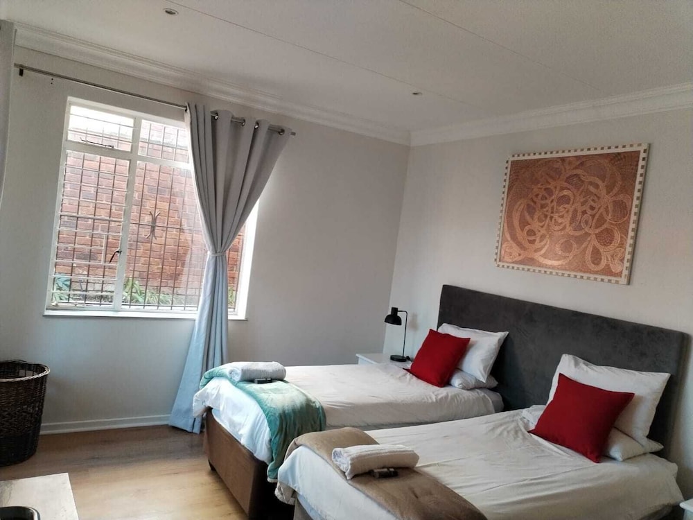 Business Suite photo 1