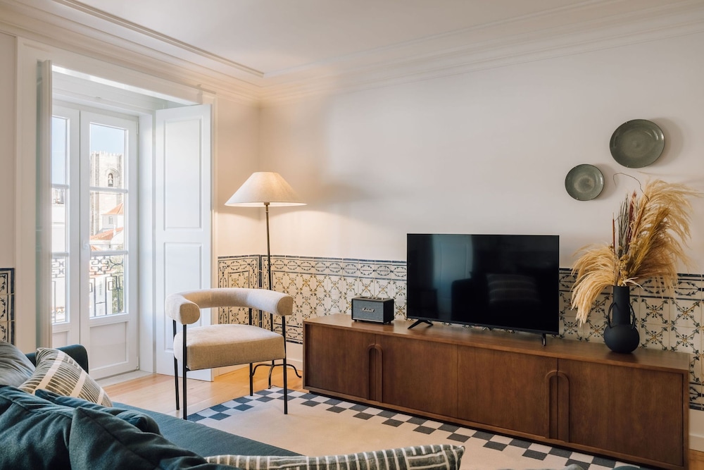 Signature Apartment photo 1