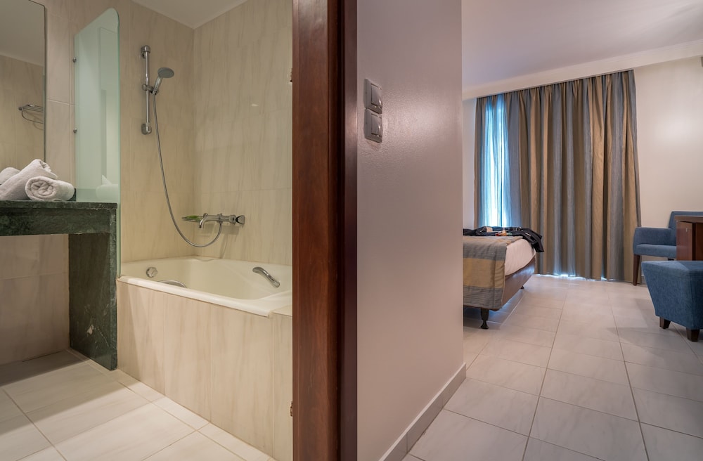 Executive Suite photo 2