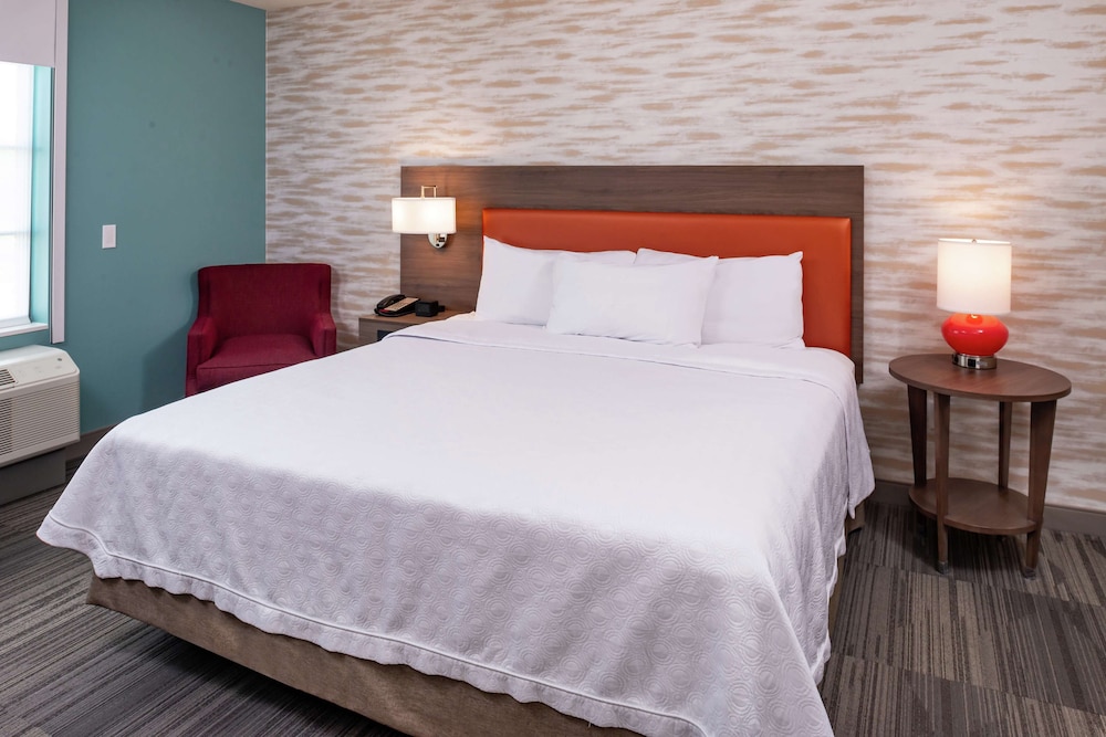Suite, 1 King Bed, Accessible (Hearing) - Photo 3