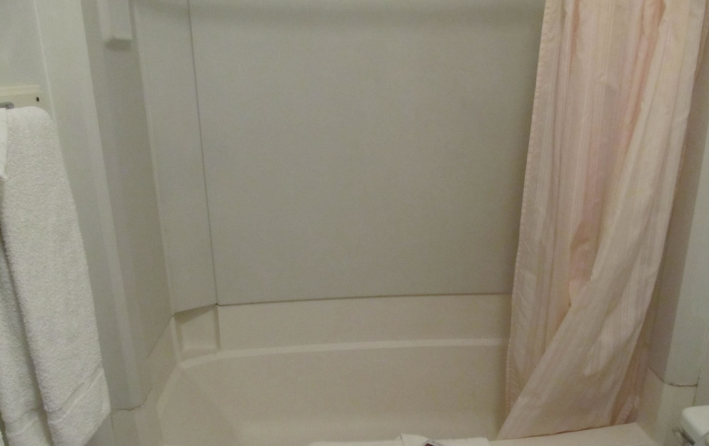 Standard Room, 1 King Bed photo 2