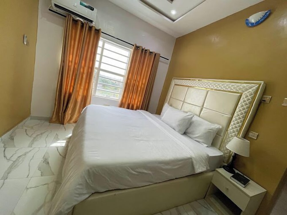 Deluxe Room, Balcony, City View