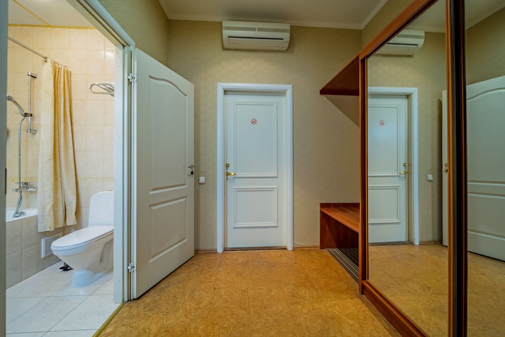 Superior Double or Twin Room photo 3