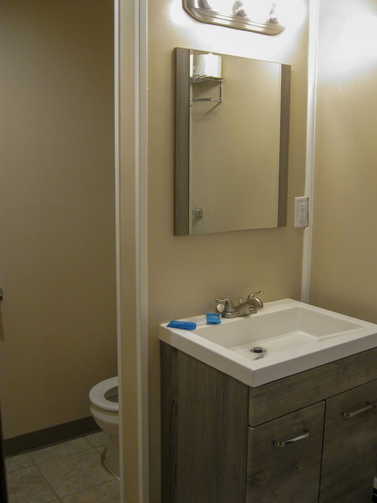 Lodge, Superior Single Room, 1 King Bed, Jacuzzi photo 2