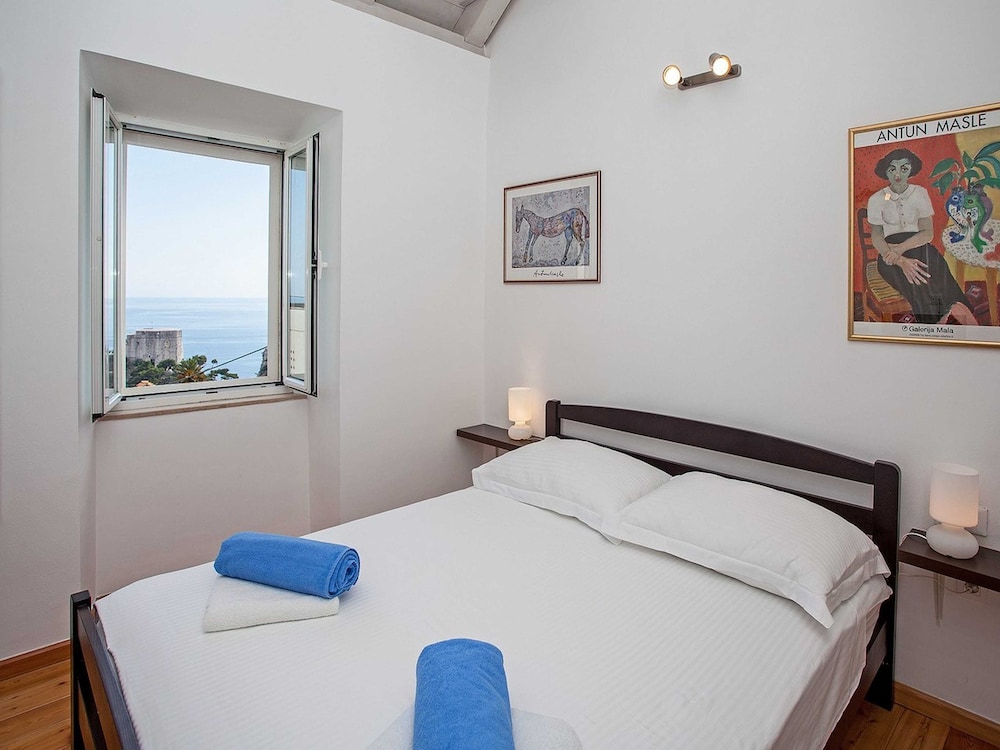 Studio (Studio apartment with shared Terrace )