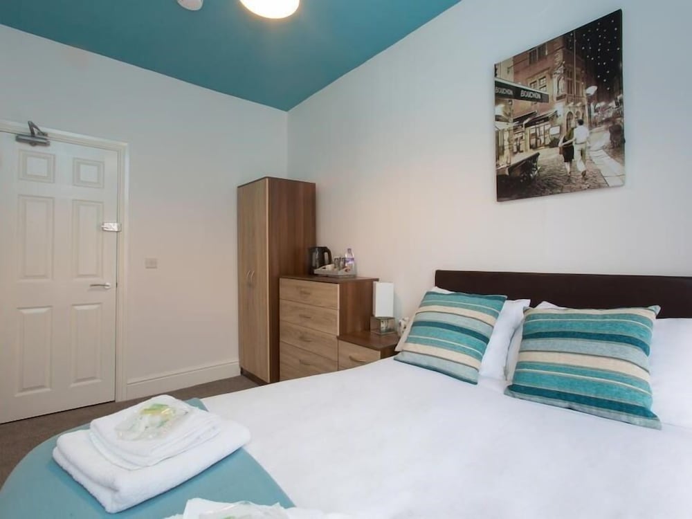 Double Room, Shared Bathroom photo 2