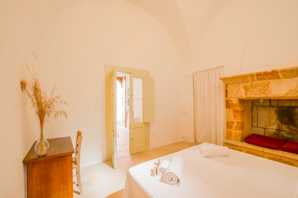 Basic Room, Ensuite photo 1