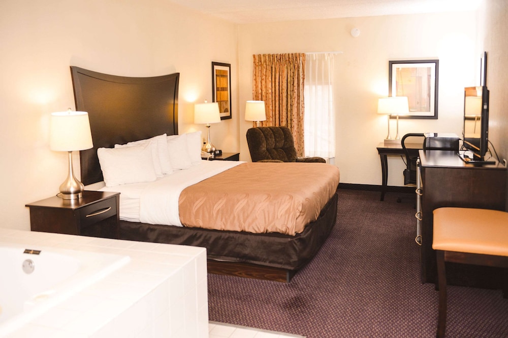 Suite, 1 King Bed, Non Smoking, Fireplace