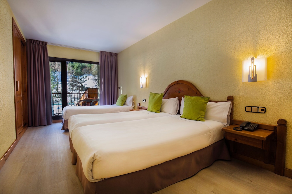 Superior Triple Room (3 Adults)