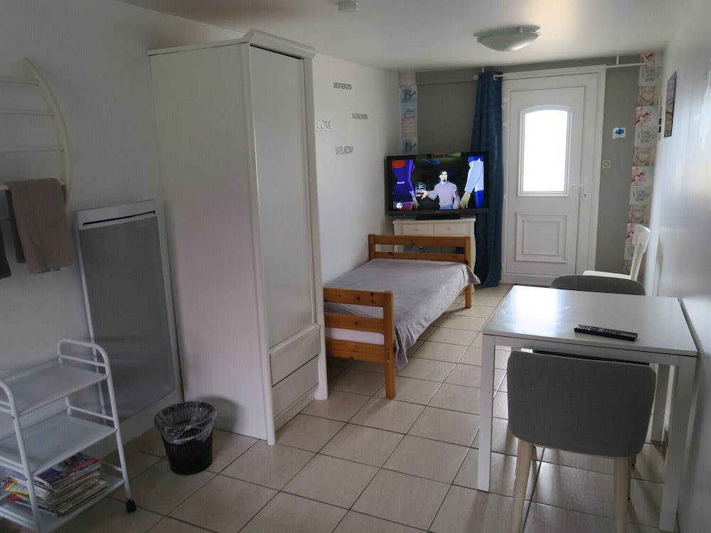 Superior Double Room, Ensuite (Le Bureau) photo 3