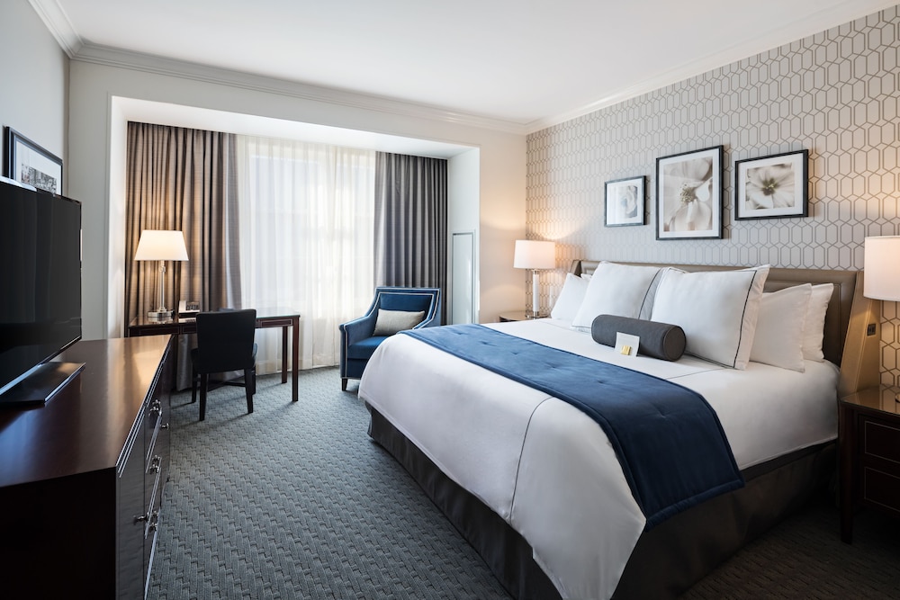 Standard Room, 1 King Bed photo 2