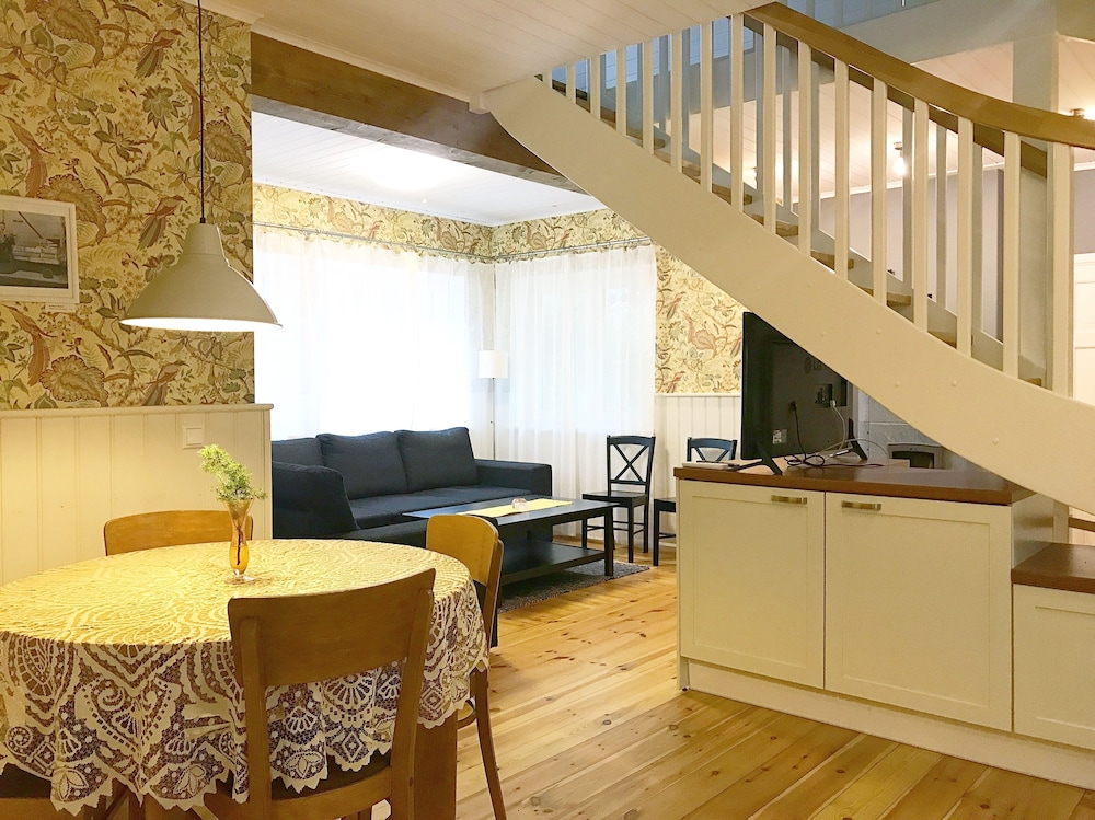House, 3 Bedrooms, Accessible photo 1