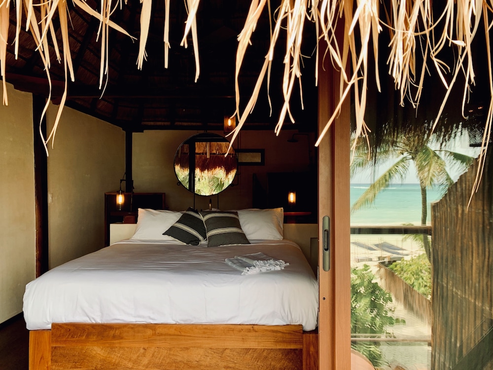 Exclusive Room, 1 King Bed, Terrace, Garden View
