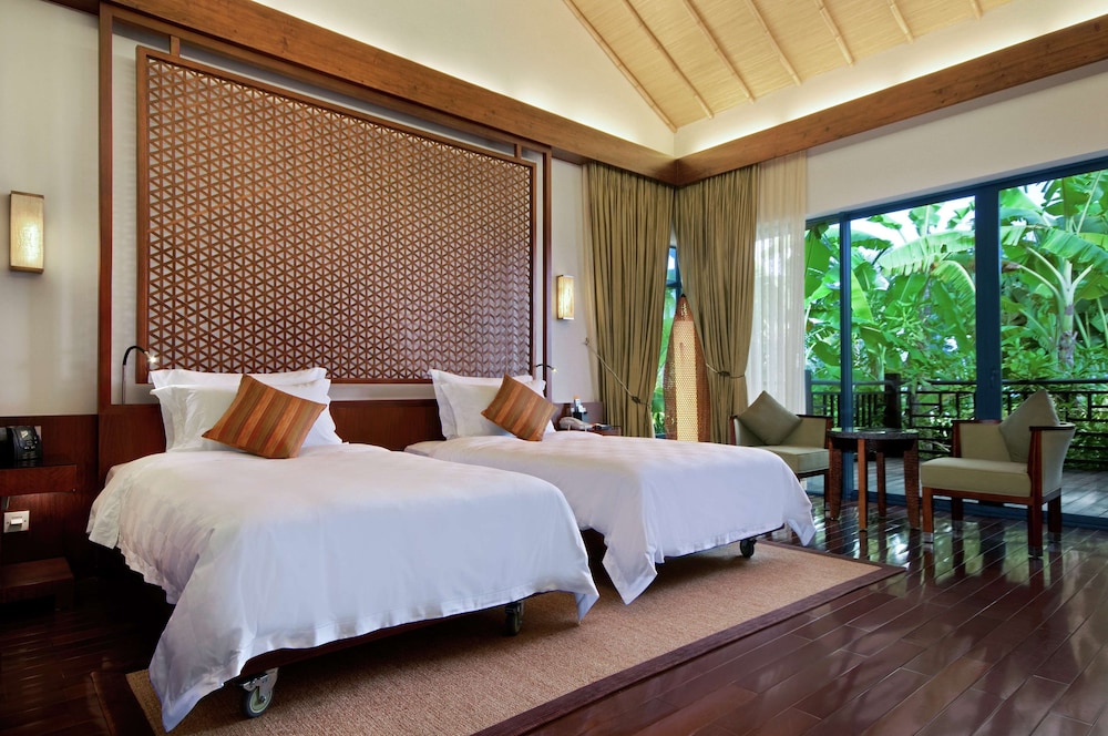 2 Bedroom Ocean View Pool Villa