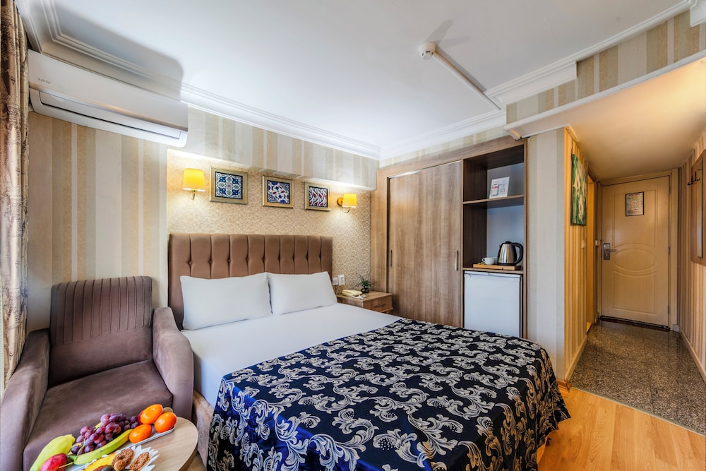 Standard Room photo 3