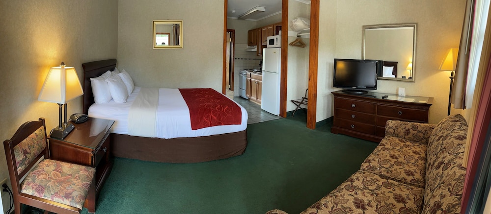 2 Bedroom Efficiency photo 1