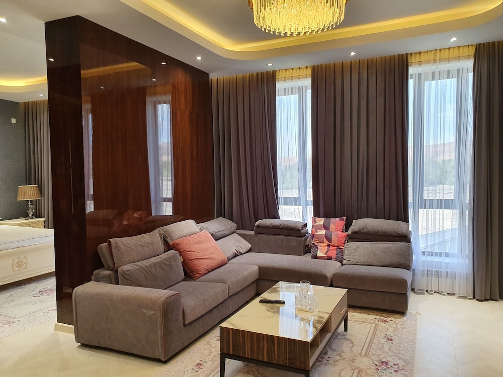 Luxury Studio Suite photo 1