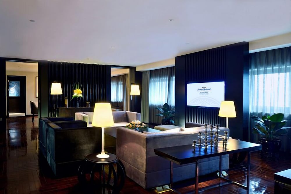 Deluxe Suite - Photo 5