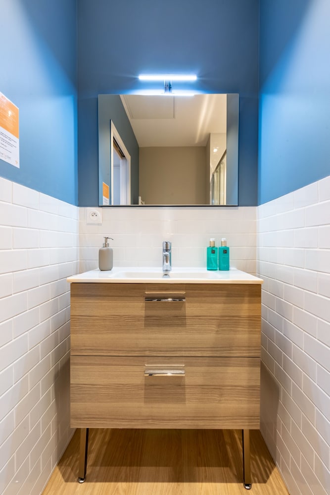 Standard Studio, Ensuite - Photo 5