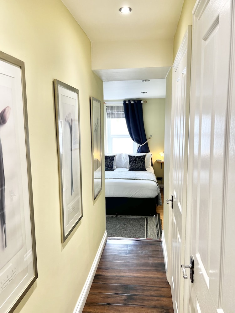 Double Room, Ensuite photo 2