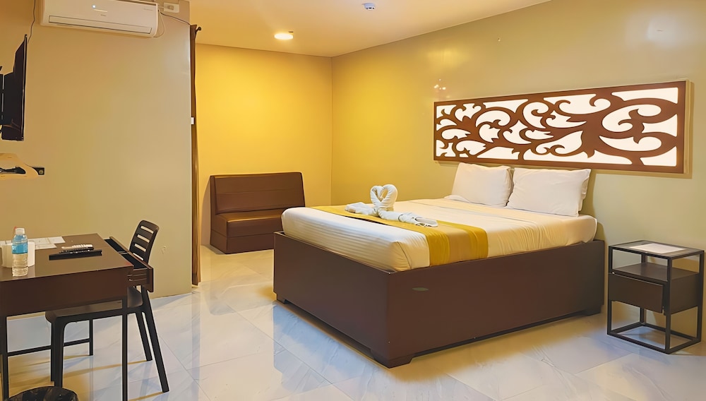 Standard Room, 1 Queen Bed