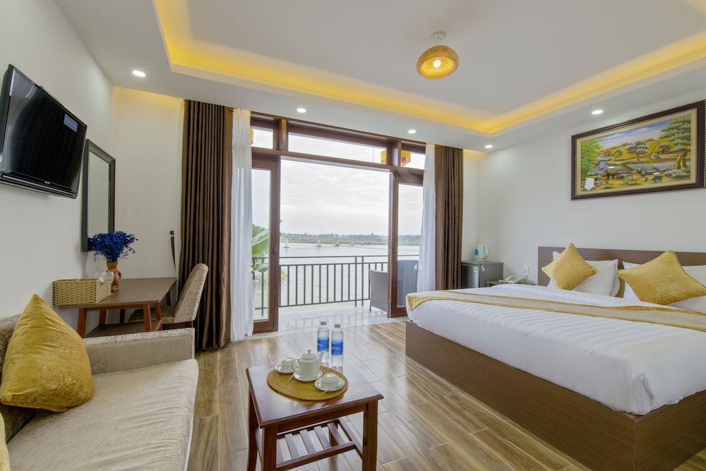 Deluxe Room, Balcony, River View