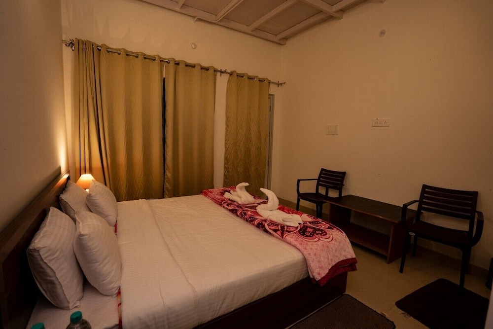 Deluxe Room - Photo 2