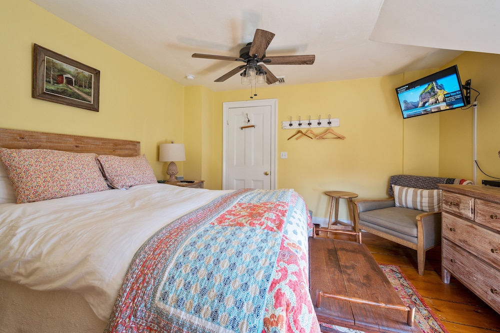 Deluxe Double Room, 2 Bedrooms, Non Smoking photo 1