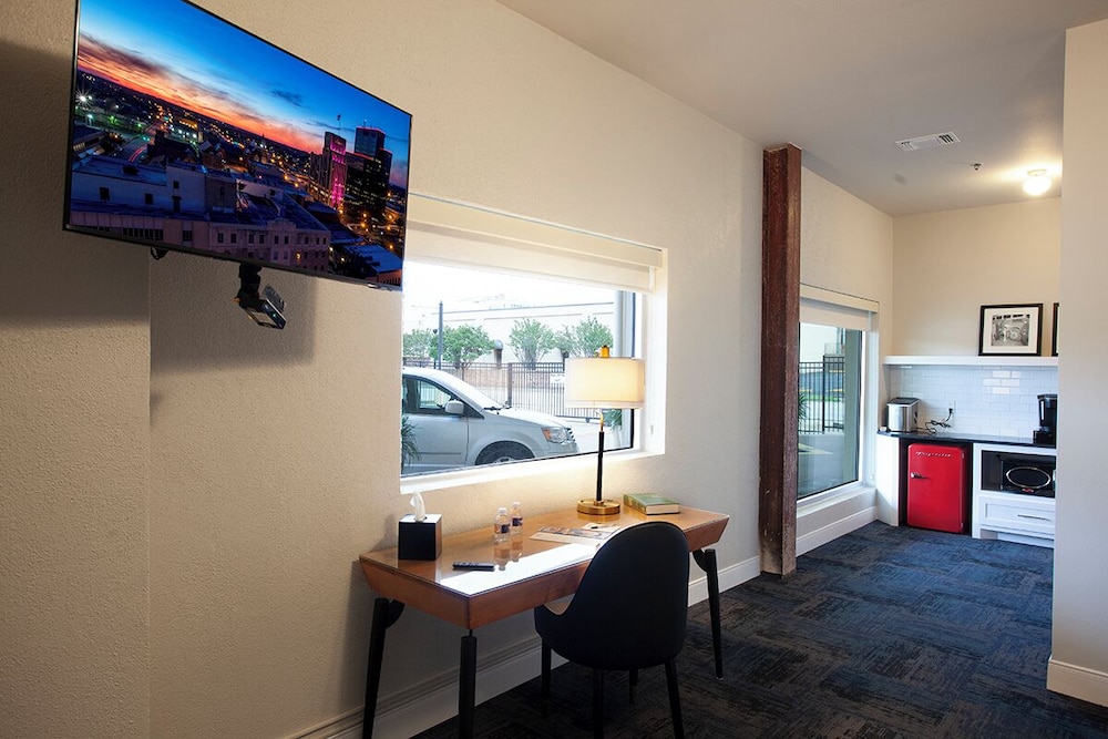 Comfort Suite photo 3