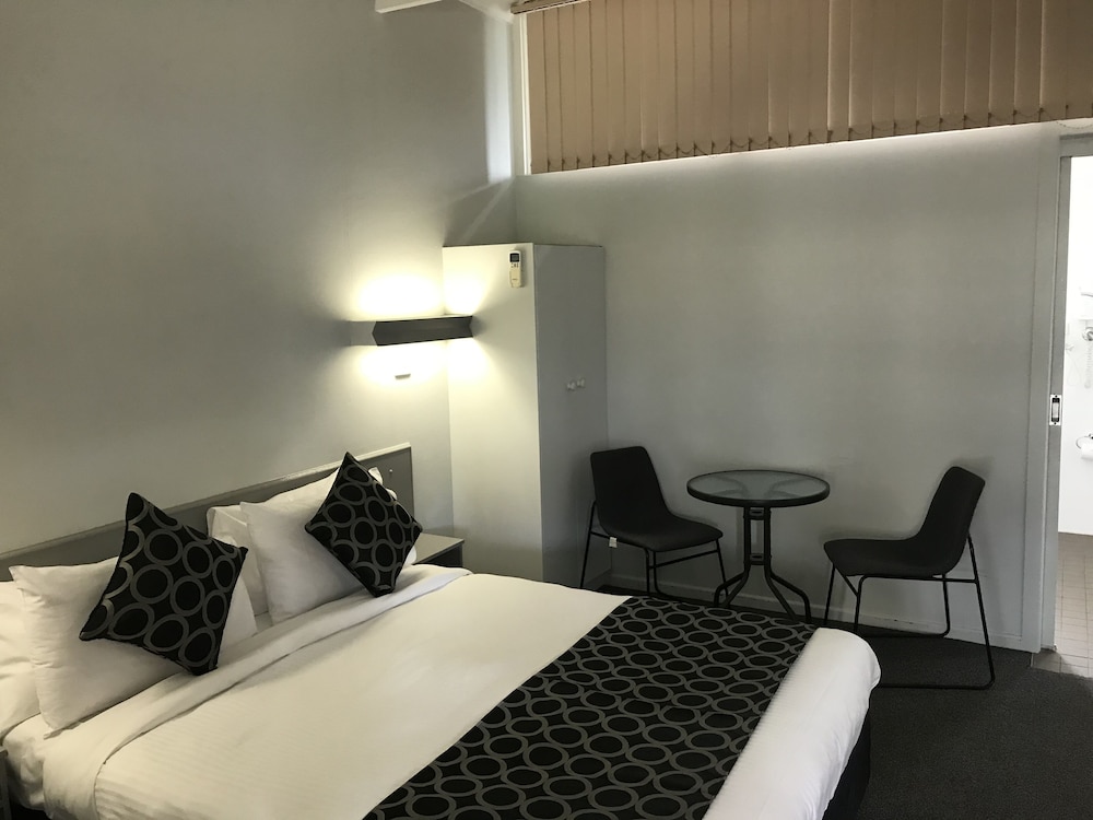Queen Executive Room (Ground Floor - Disabled Access) photo 1