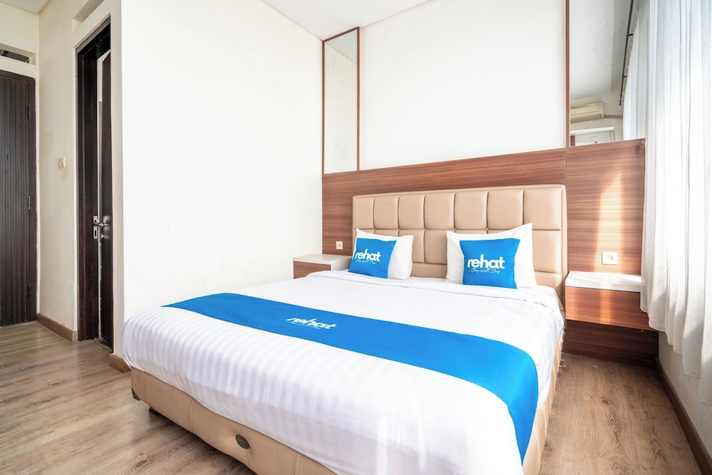 Double Room, 1 Queen Bed photo 3