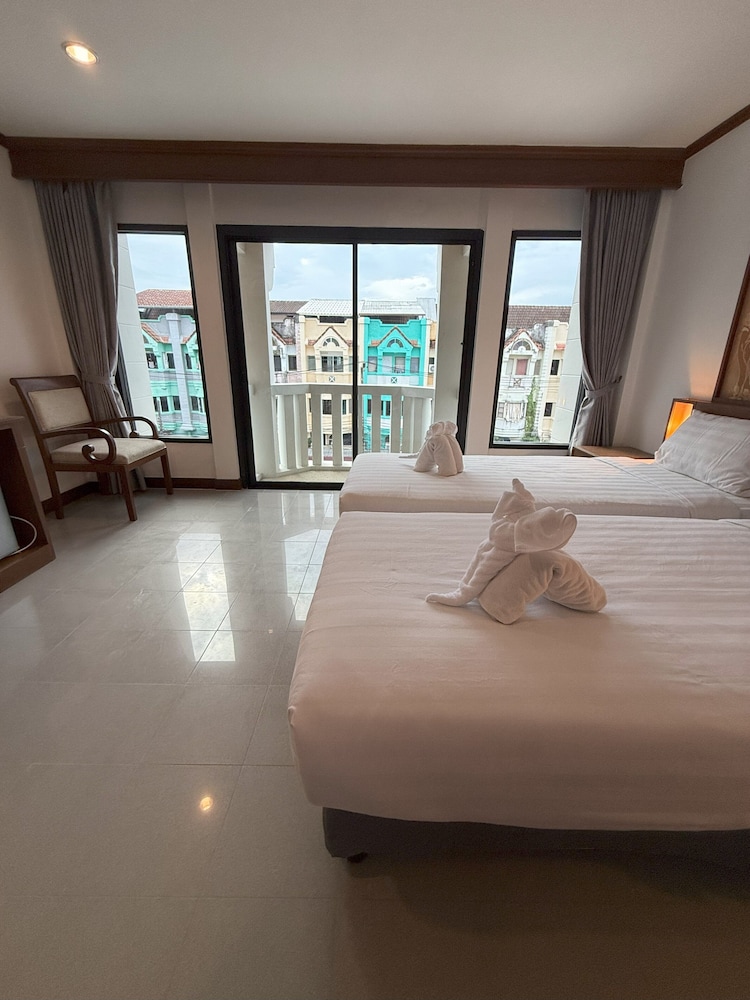 Deluxe Twin Room - Photo 5