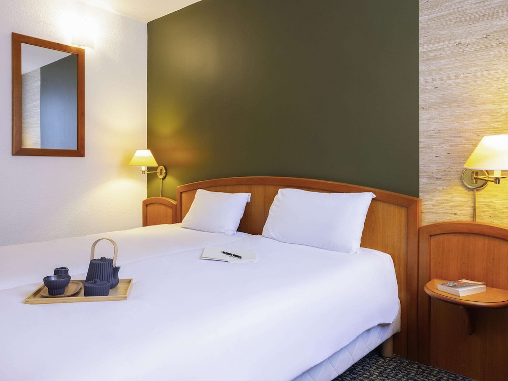 Standard Room, 2 Twin Beds photo 3