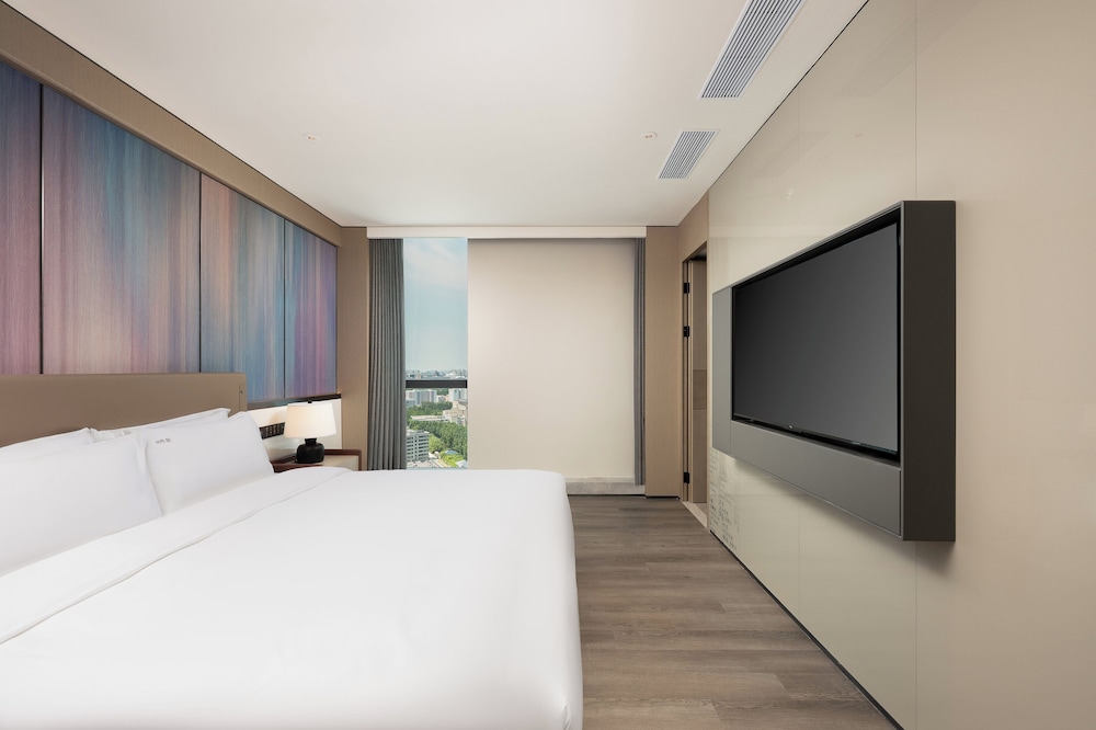 Suite, 2 Bedrooms (Dining, Kitchen Area)